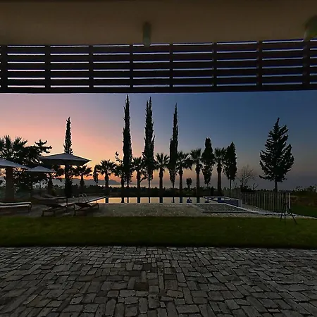 Villa Margarita Polis